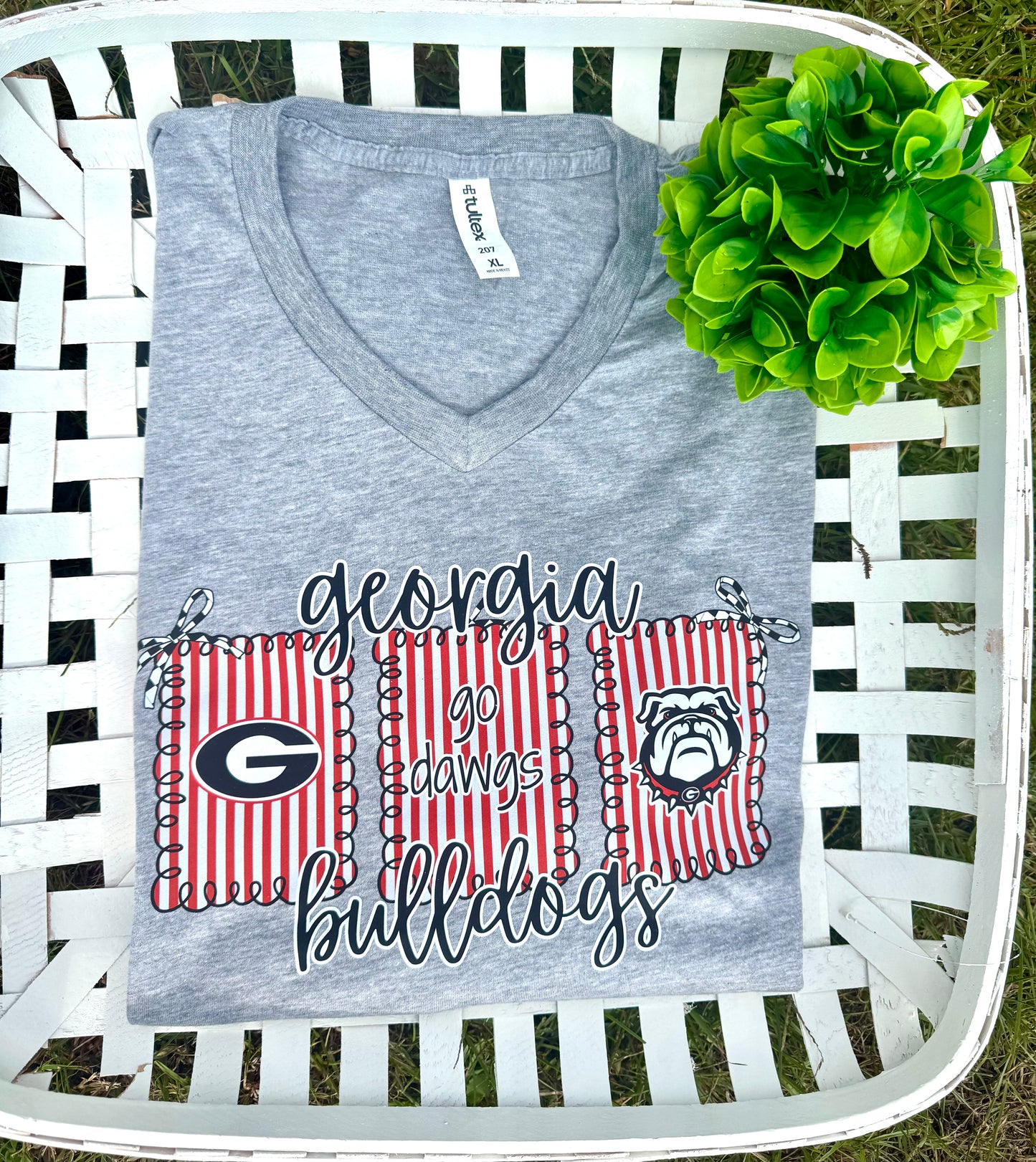 Georgia Bulldogs vneck